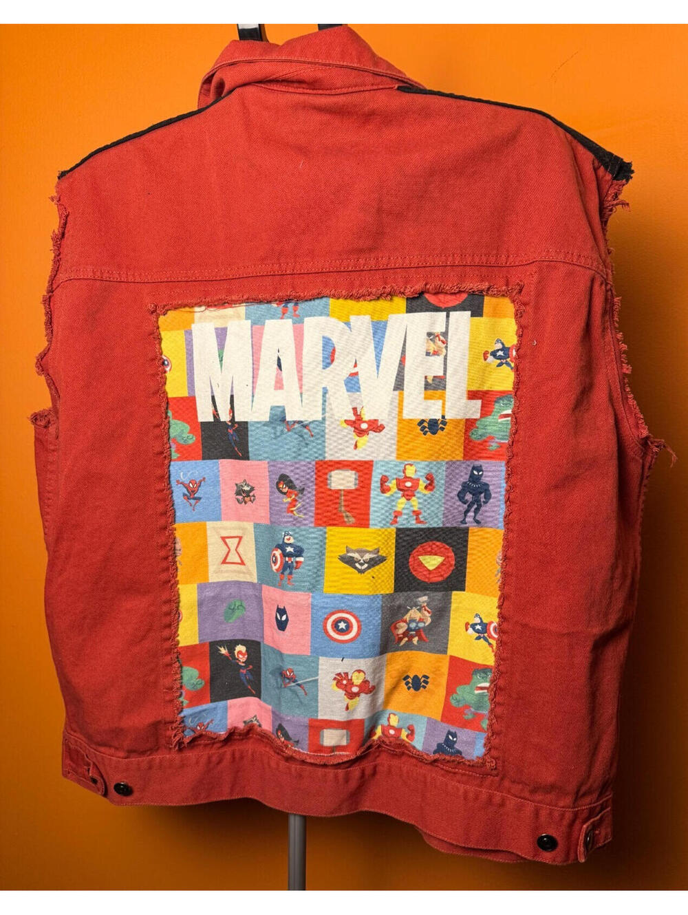 Marvel Disney mens XL red denim vest retro limited edition multi color avengers
